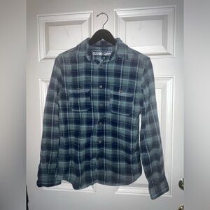 Men’s plaid button down